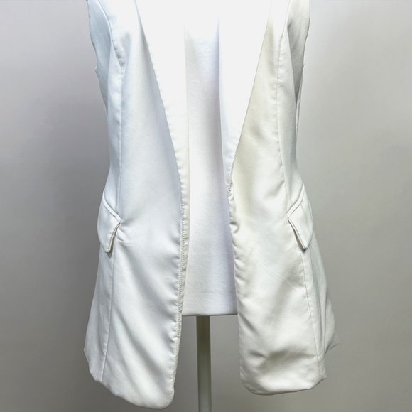Stylish White Vest for Women Pre-owned - Size S - Picture 7 of 9